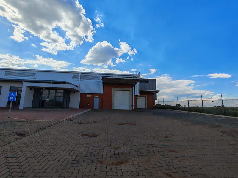 Office To Rent in Glen Marais - Photo 2