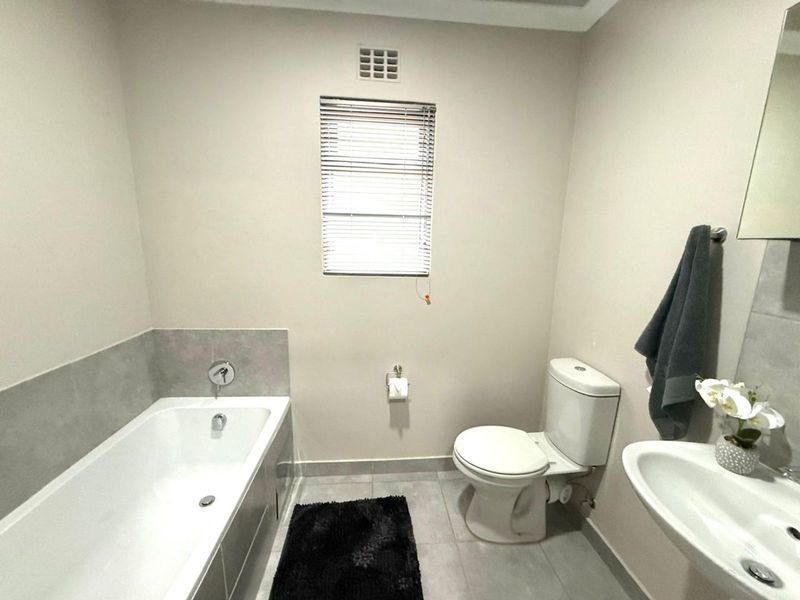 House For Sale in Montana - Photo 10