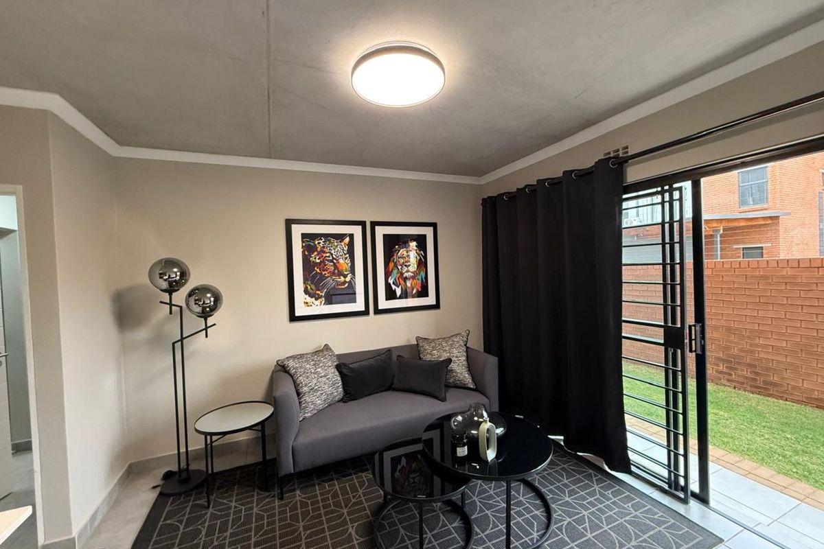 House For Sale in Montana - Photo 2