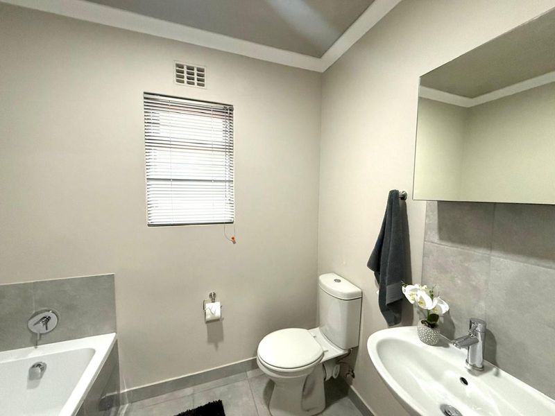 House For Sale in Montana - Photo 8