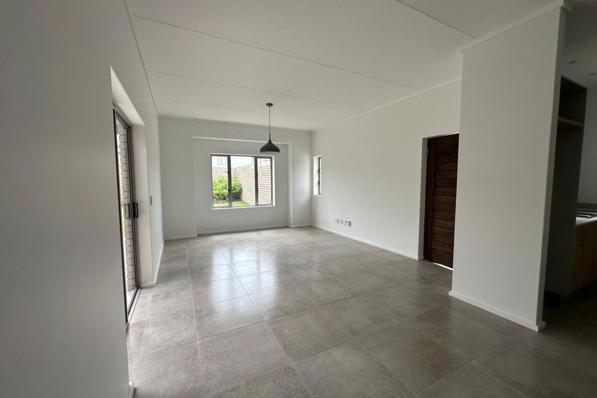 House For Sale in Hansmoeskraal AH - Photo 4