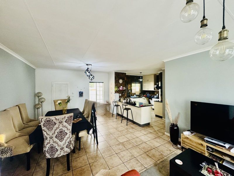 House To Rent in Amberfield Heights - Photo 9