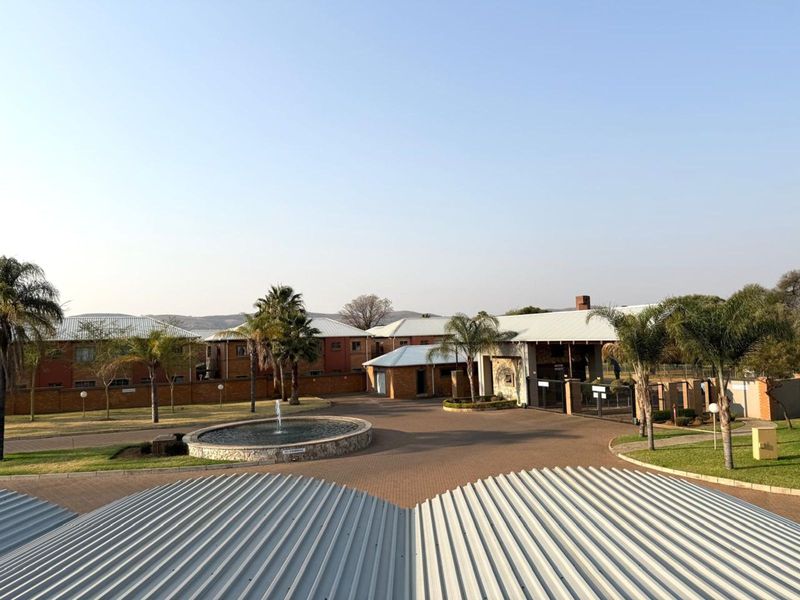 Townhouse For Sale in Pretoria West - Photo 10