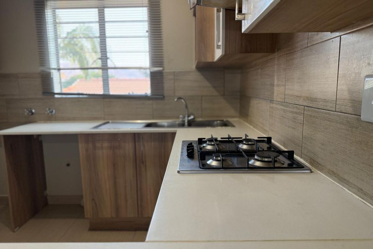 Townhouse For Sale in Pretoria West - Photo 3