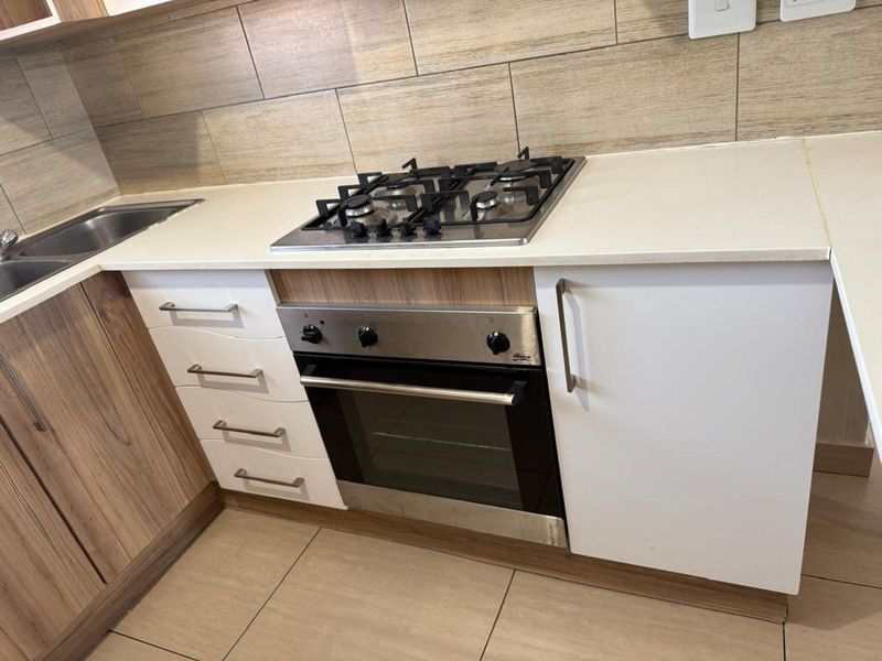 Townhouse For Sale in Pretoria West - Photo 5