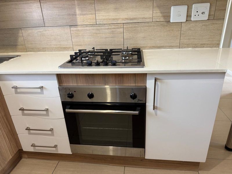 Townhouse For Sale in Pretoria West - Photo 4