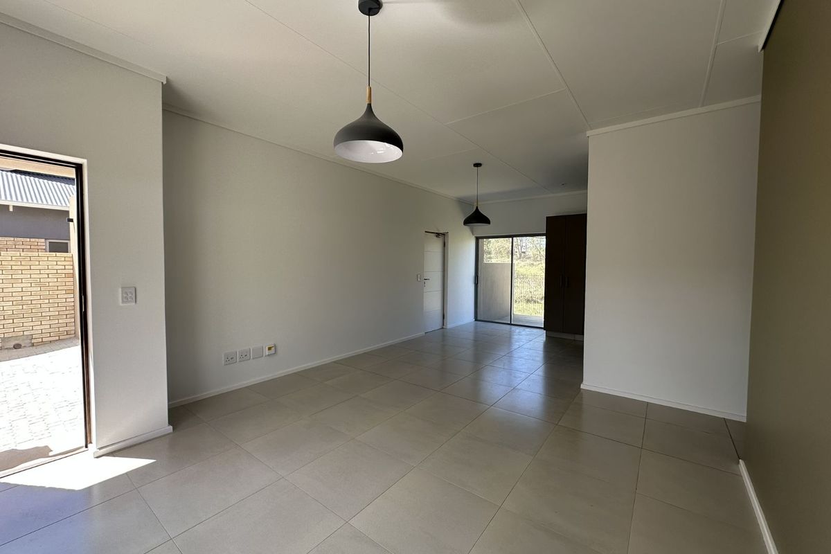 House For Sale in Hansmoeskraal AH - Photo 3