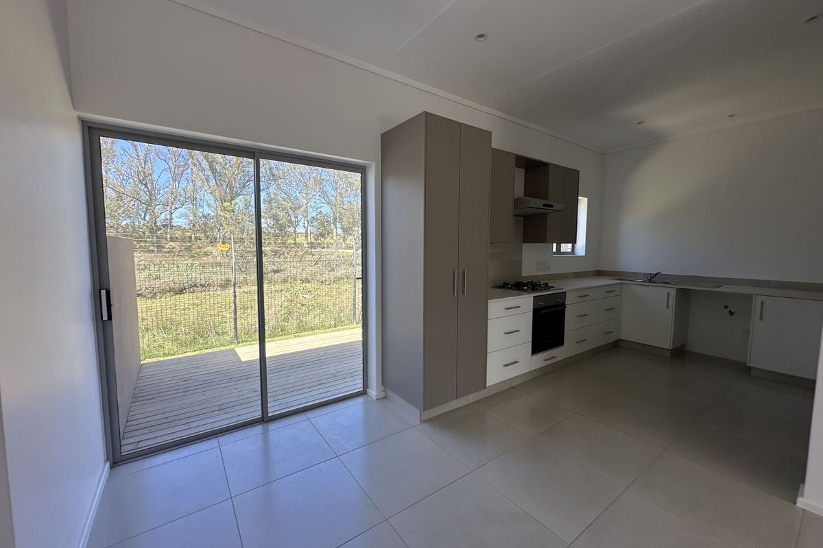 House For Sale in Hansmoeskraal AH - Photo 4