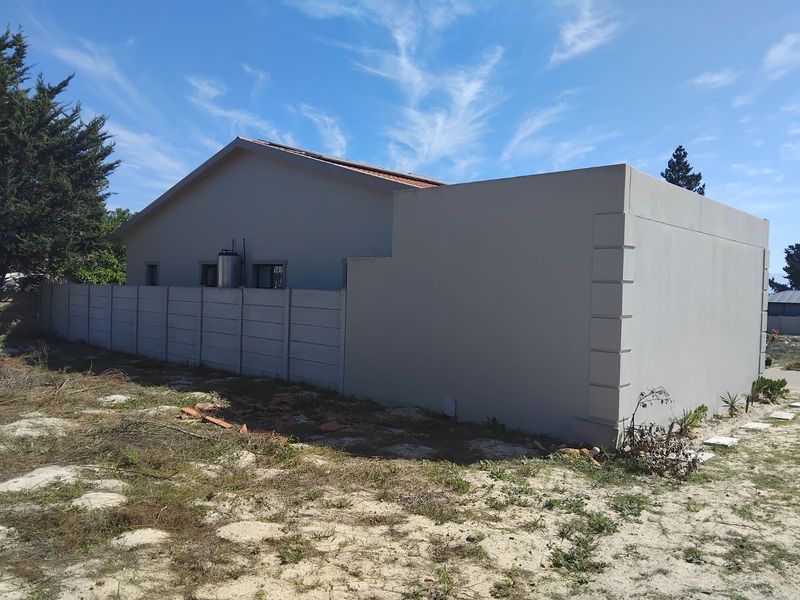 House For Sale in Albertinia Central - Photo 6