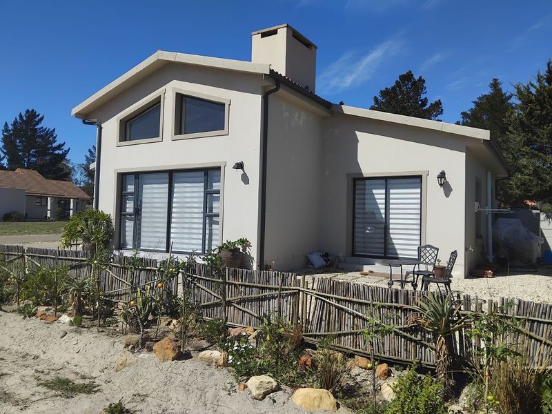 House For Sale in Albertinia Central - Photo 10