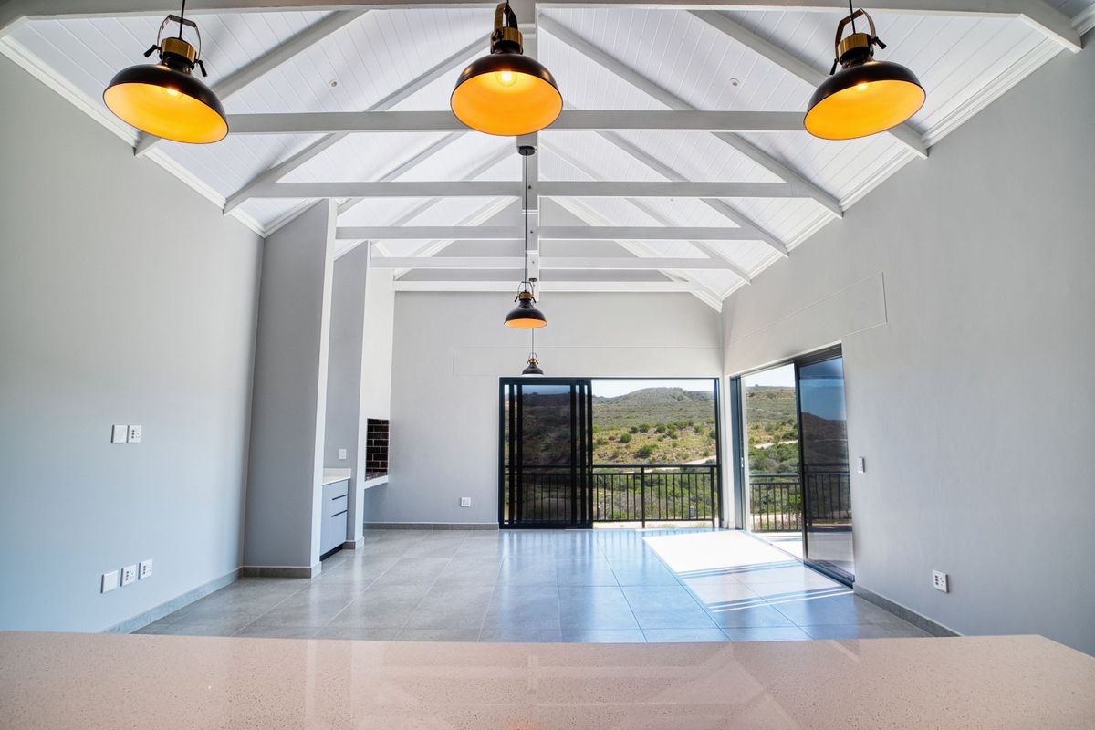 House For Sale in Outeniquasbosch - Photo 5