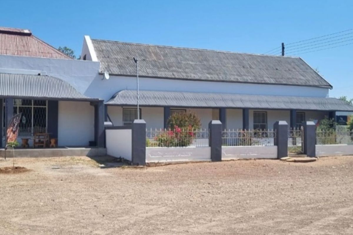House For Sale in Steytlerville Central - Photo 5