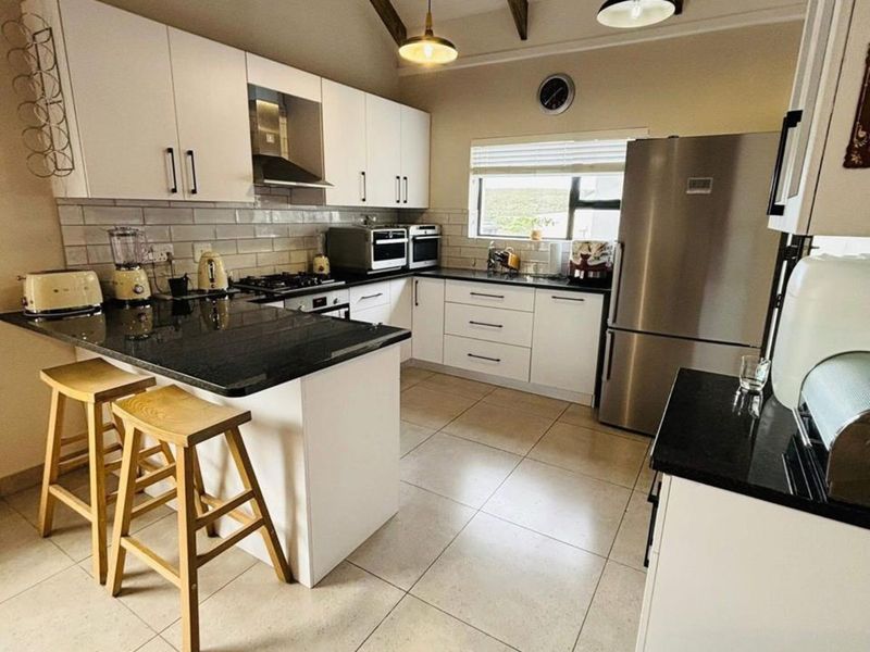 House For Sale in Stilbaai Wes - Photo 10