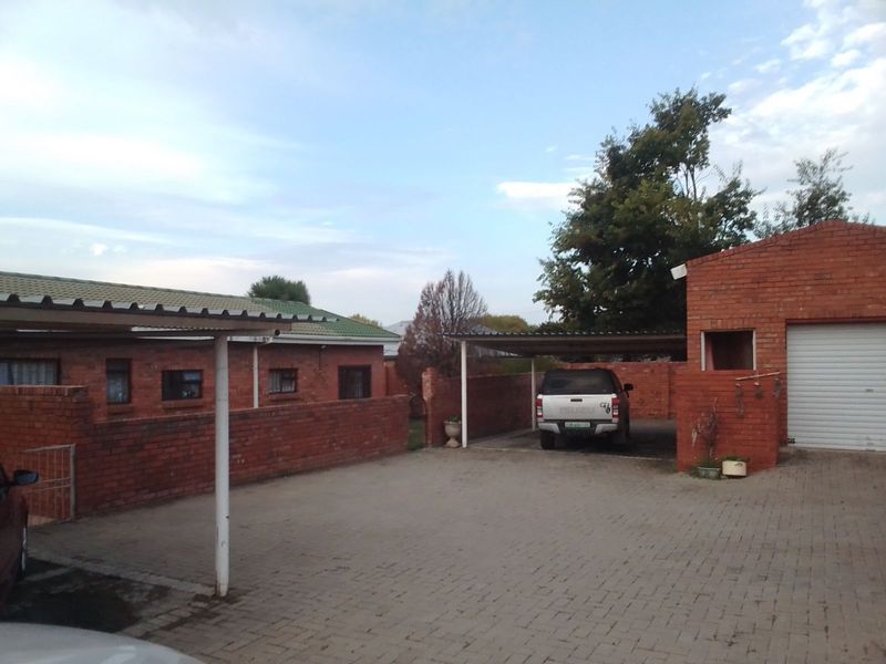 House For Sale in Bethlehem Central - Photo 3