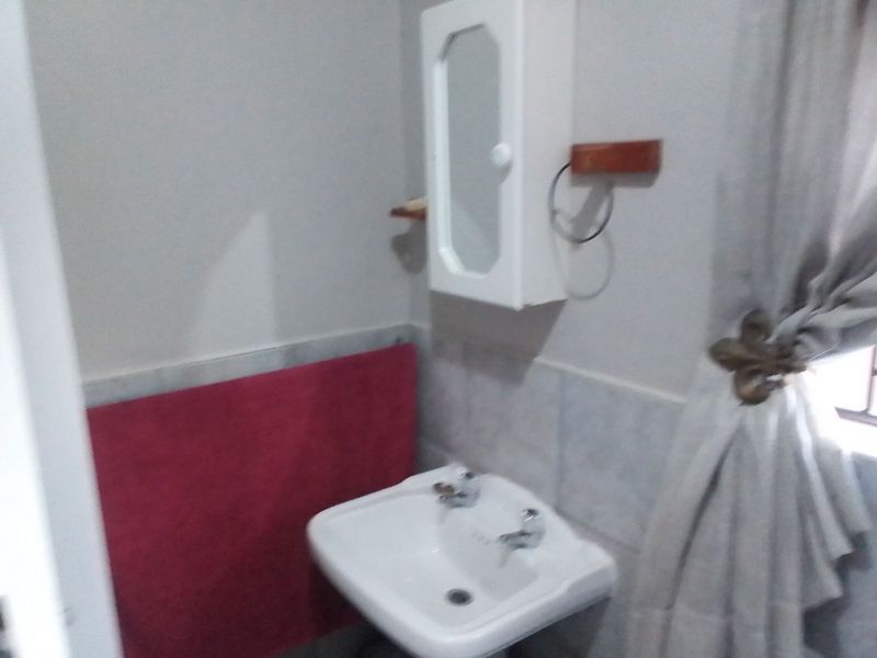 House For Sale in Bethlehem Central - Photo 6