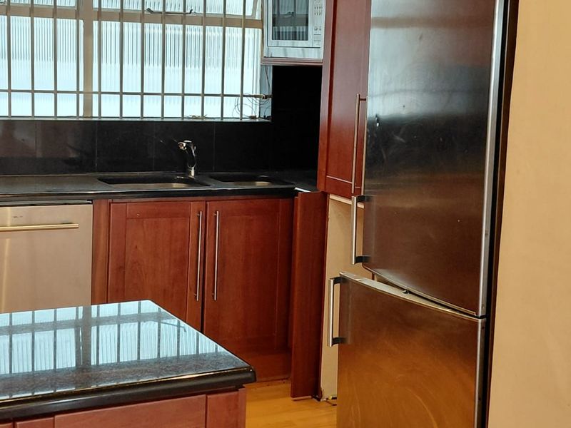 Apartment For Sale in Mouille Point - Photo 9