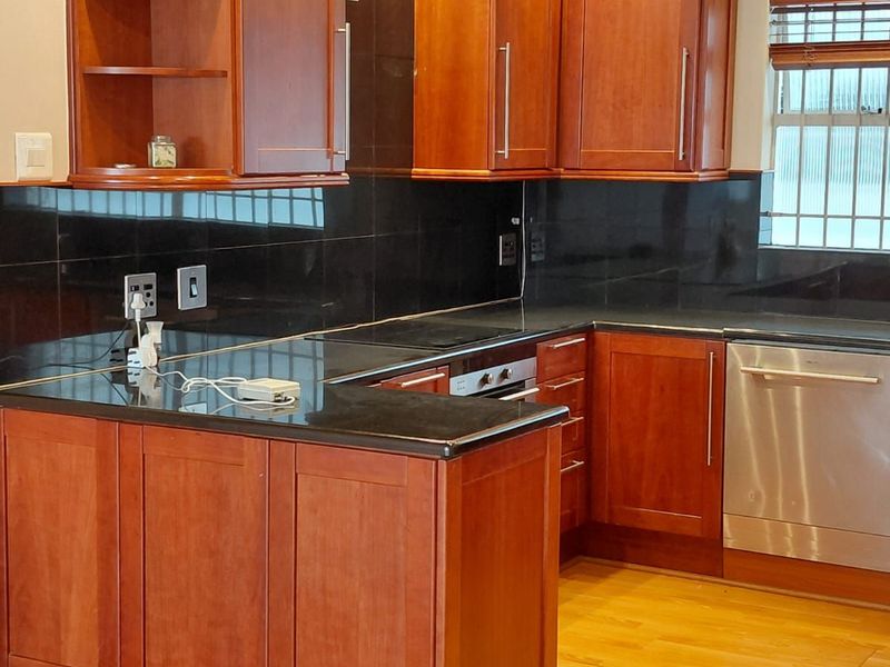 Apartment For Sale in Mouille Point - Photo 7