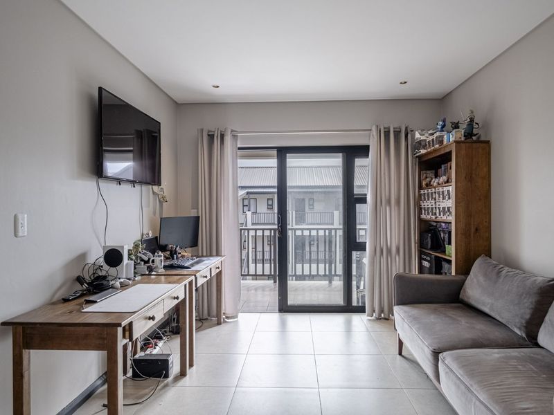 Apartment For Sale in Pinelands - Photo 9