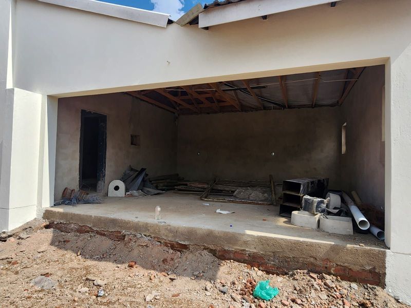 Townhouse For Sale in Celtic Meadows - Photo 9