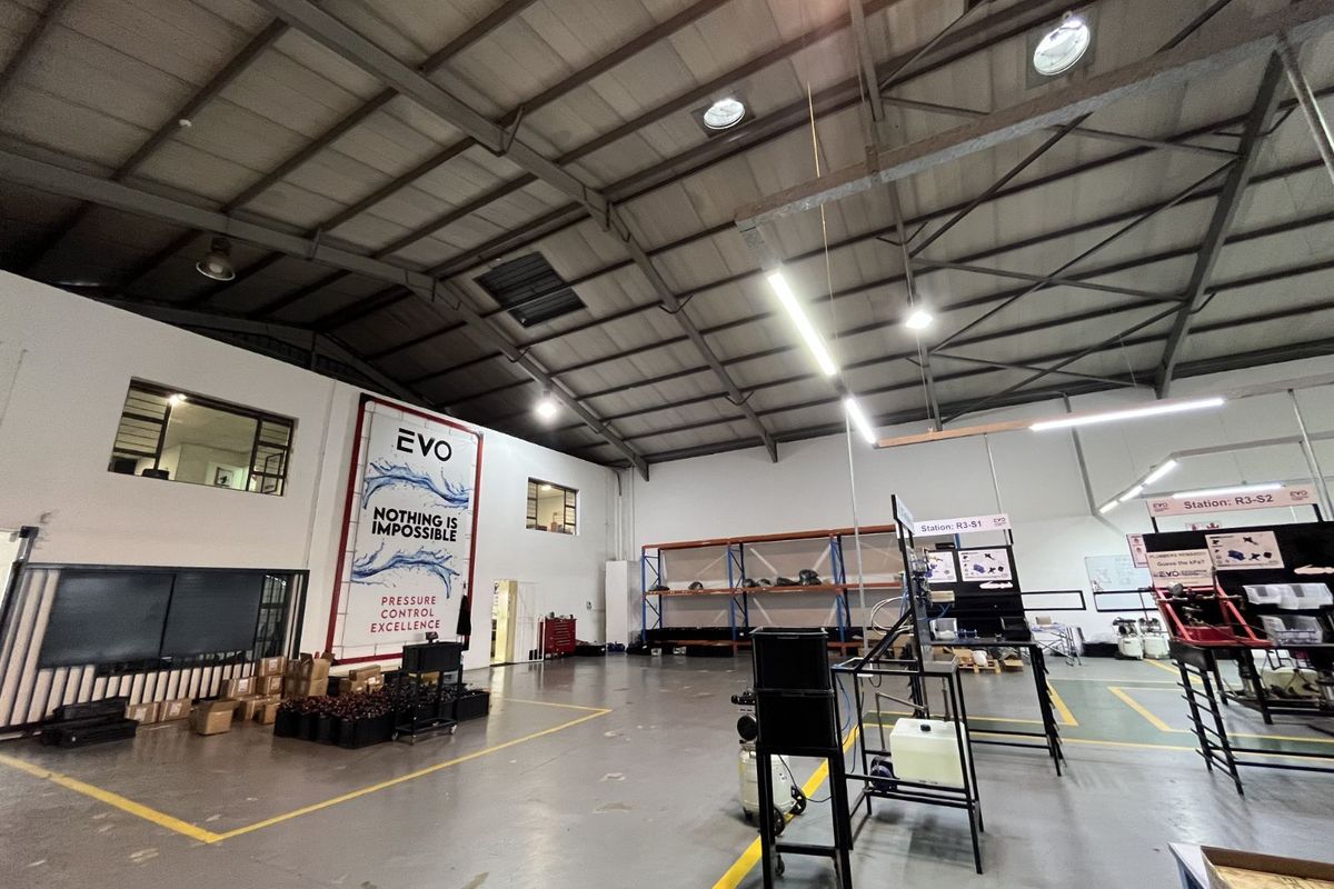 Industrial To Rent in Route 21 Business Park - Photo 2