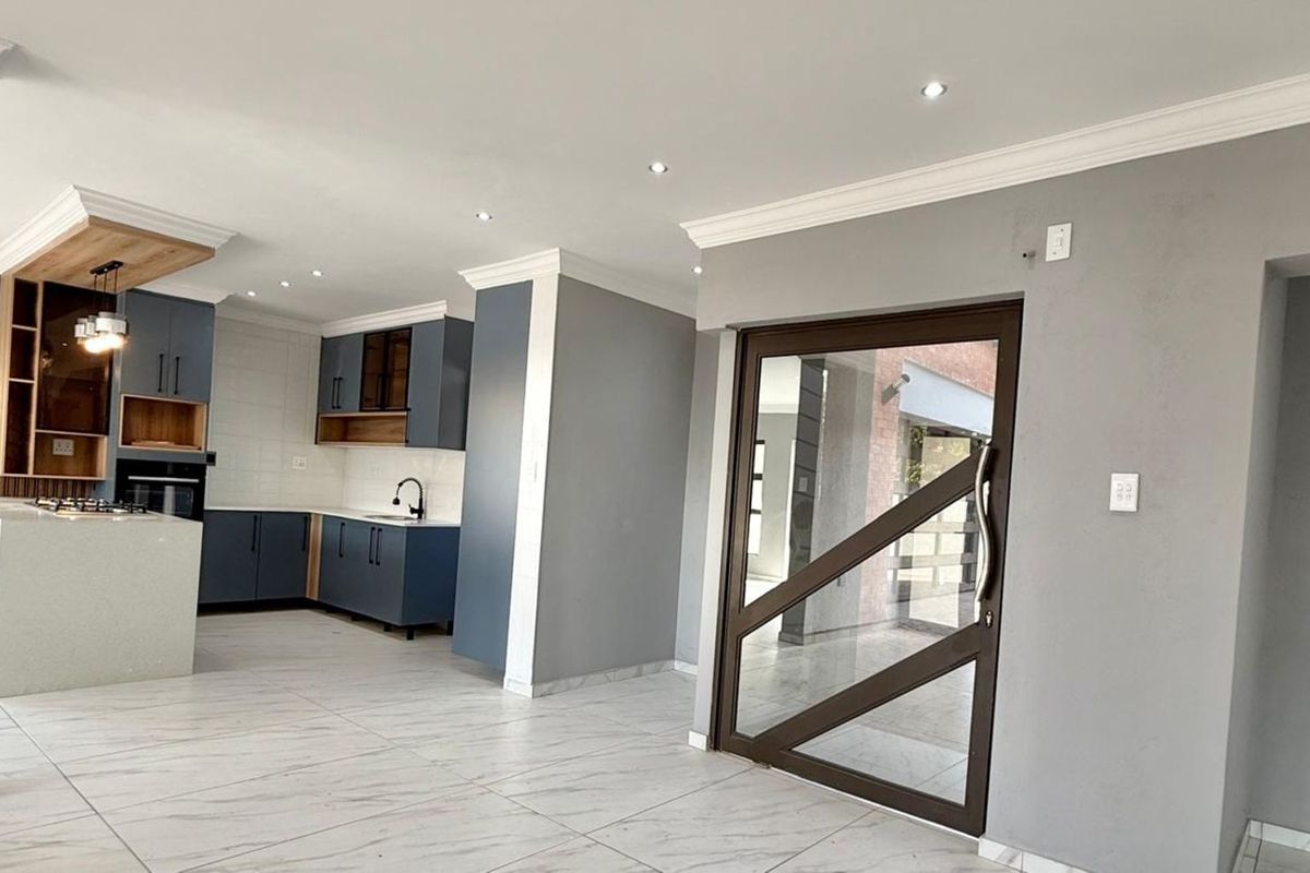 House For Sale in Montana - Photo 5