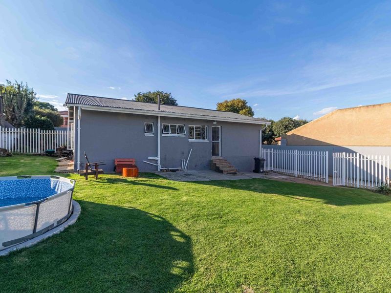 House For Sale in Lewisham - Photo 7