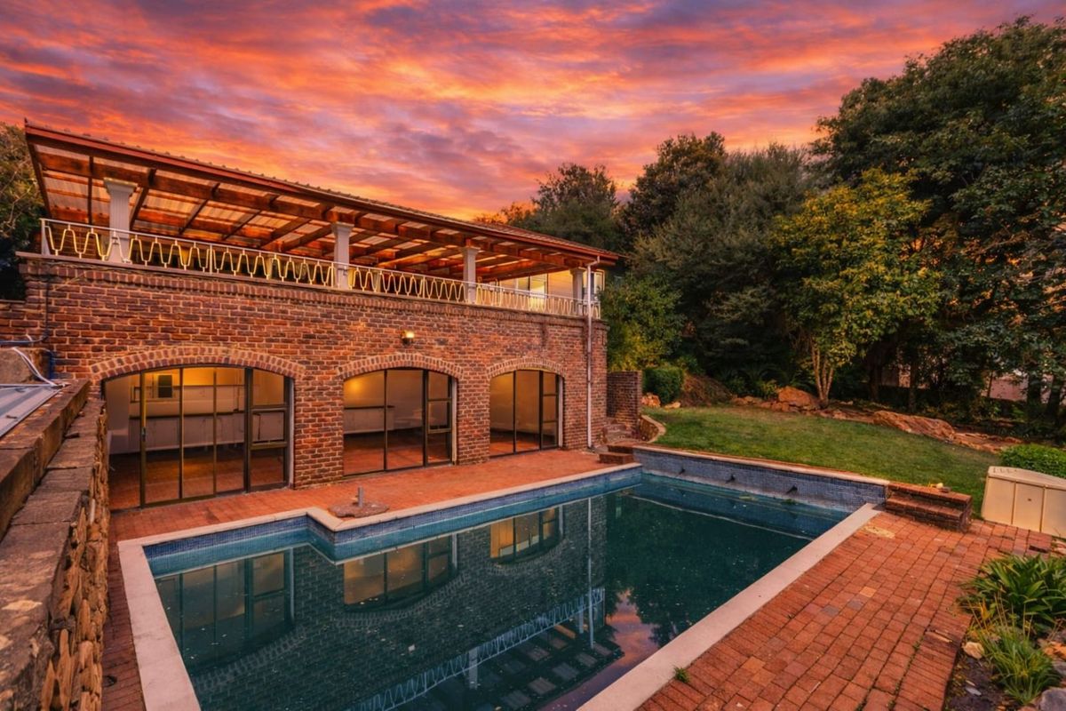 House For Sale in Northcliff - Photo 2