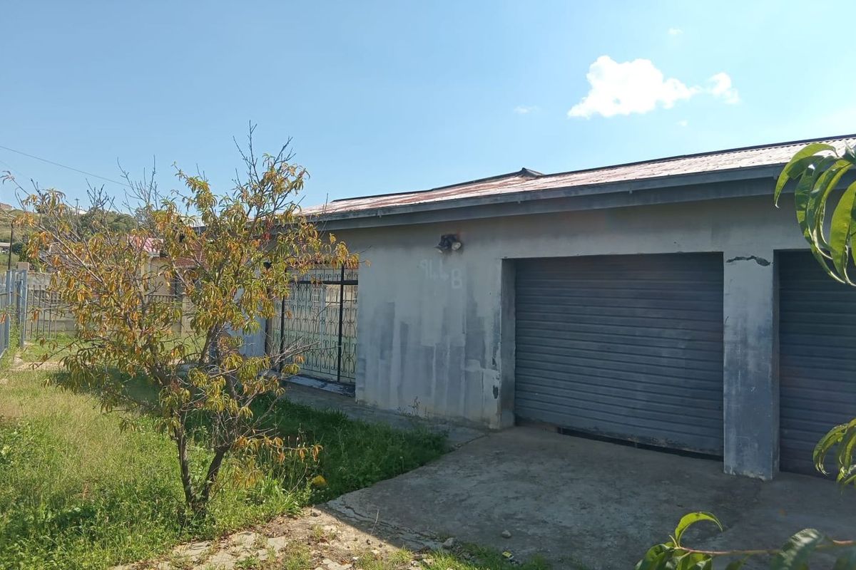 House For Sale in Phuthaditjhaba Central - Photo 3