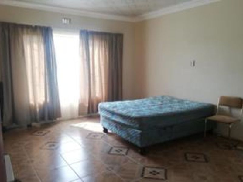 House For Sale in Phuthaditjhaba Central - Photo 9