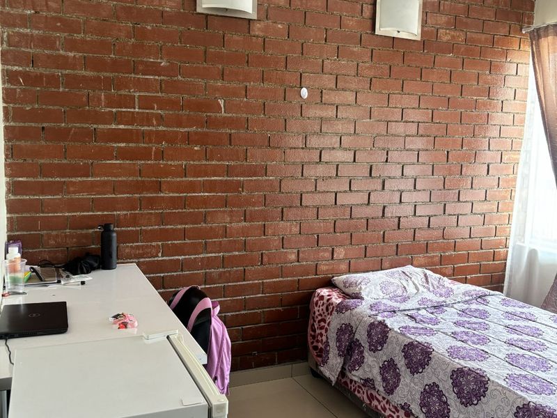 Apartment For Sale in Braamfontein - Photo 2