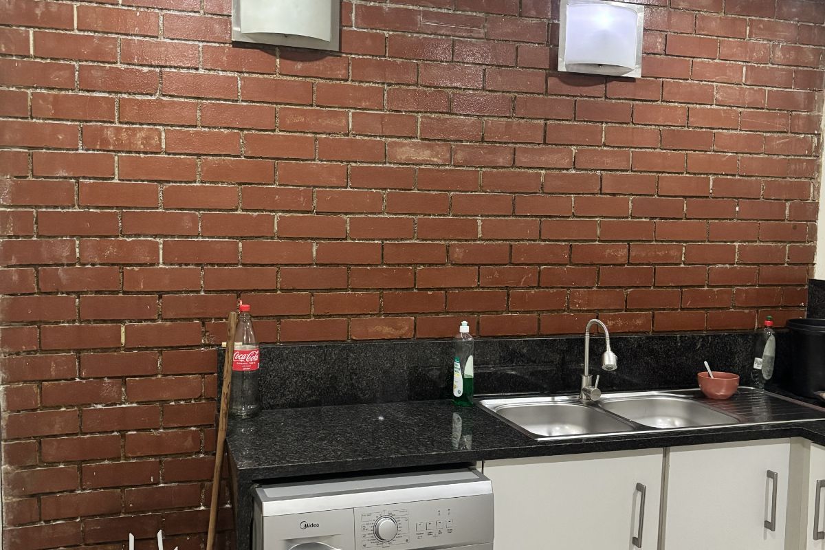 Apartment For Sale in Braamfontein - Photo 5