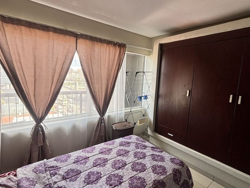 Apartment For Sale in Braamfontein - Photo 3