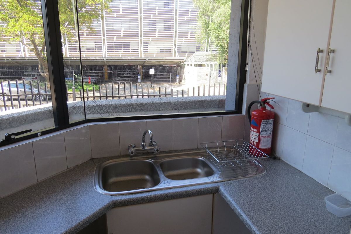 Commercial To Rent in Bedfordview Central - Photo 5