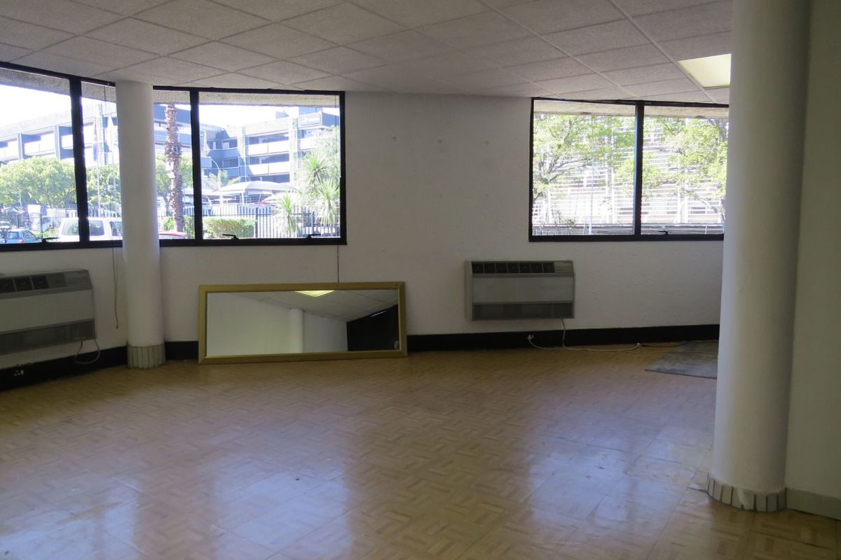 Commercial To Rent in Bedfordview Central - Photo 3