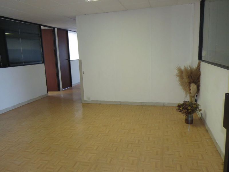 Commercial To Rent in Bedfordview Central - Photo 9