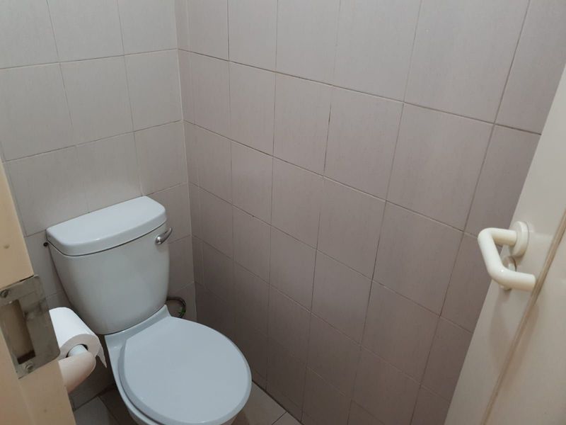 Commercial To Rent in Bedfordview Central - Photo 9