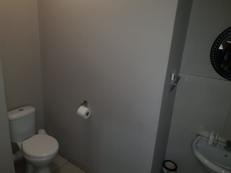 Commercial To Rent in Bedfordview Central - Photo 9