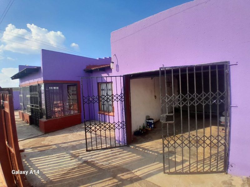 House To Rent in Hammanskraal Central - Photo 2
