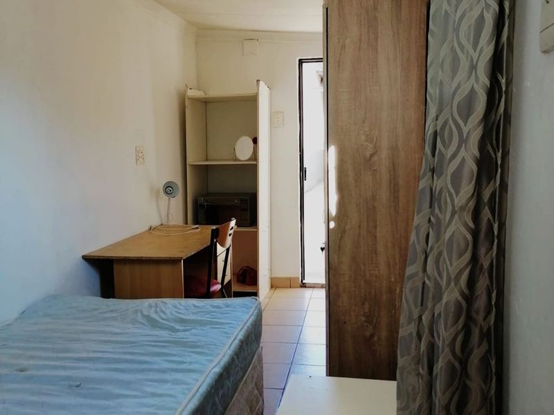 House For Sale in Brixton - Photo 10