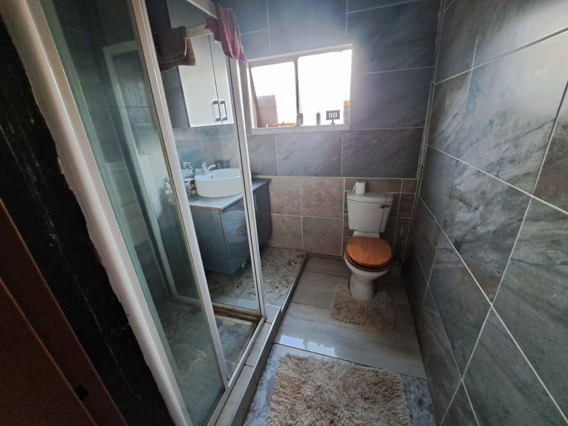 House For Sale in Nellmapius - Photo 10