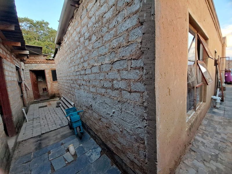 House For Sale in Nellmapius - Photo 4