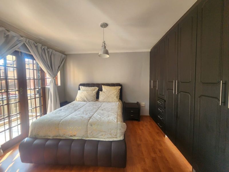 Townhouse For Sale in Rooihuiskraal North - Photo 10