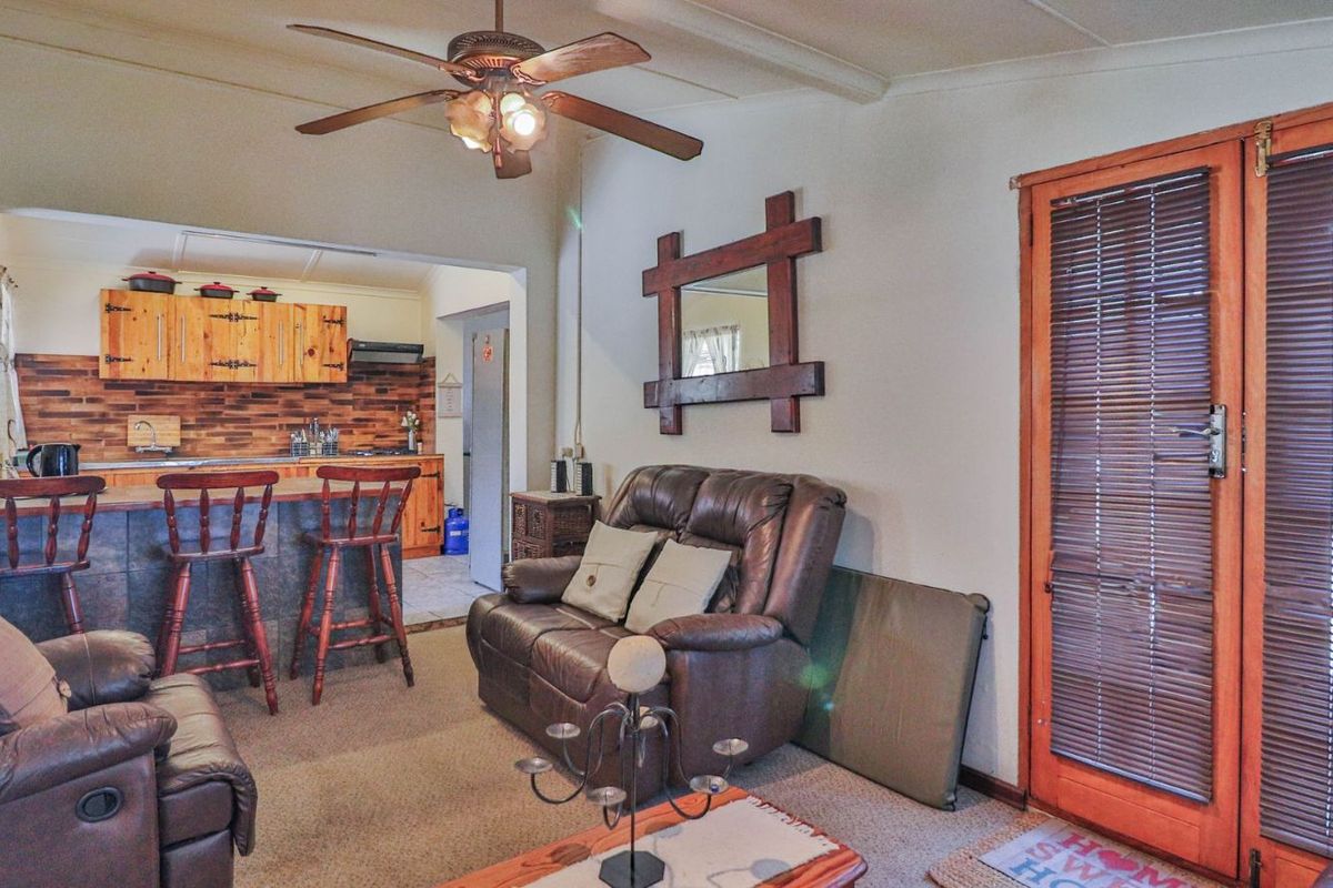 House For Sale in Ashton Central - Photo 3