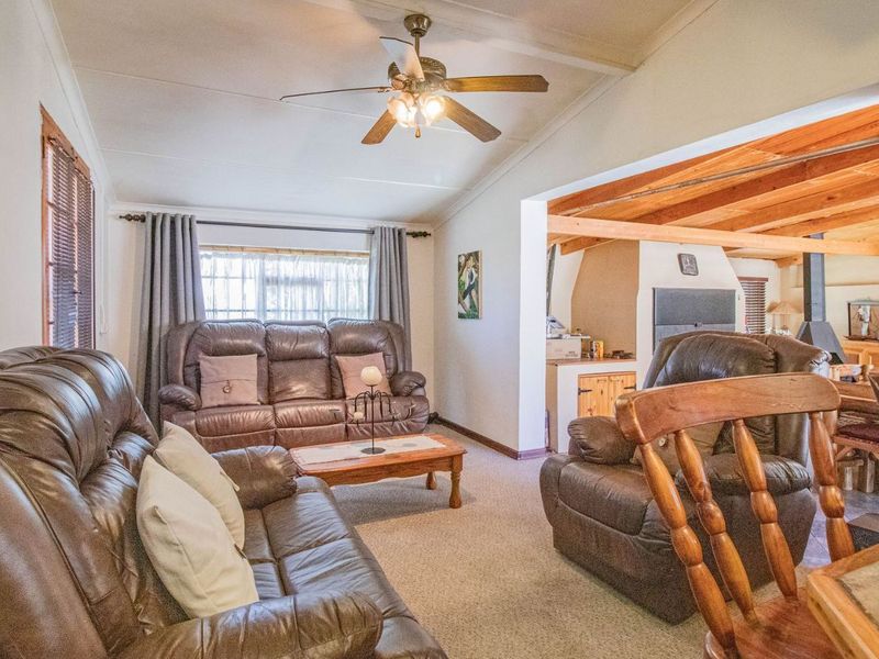 House For Sale in Ashton Central - Photo 4