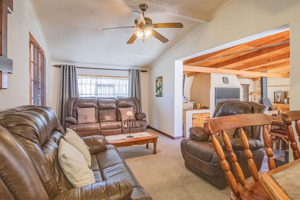 House For Sale in Ashton Central - Photo 4