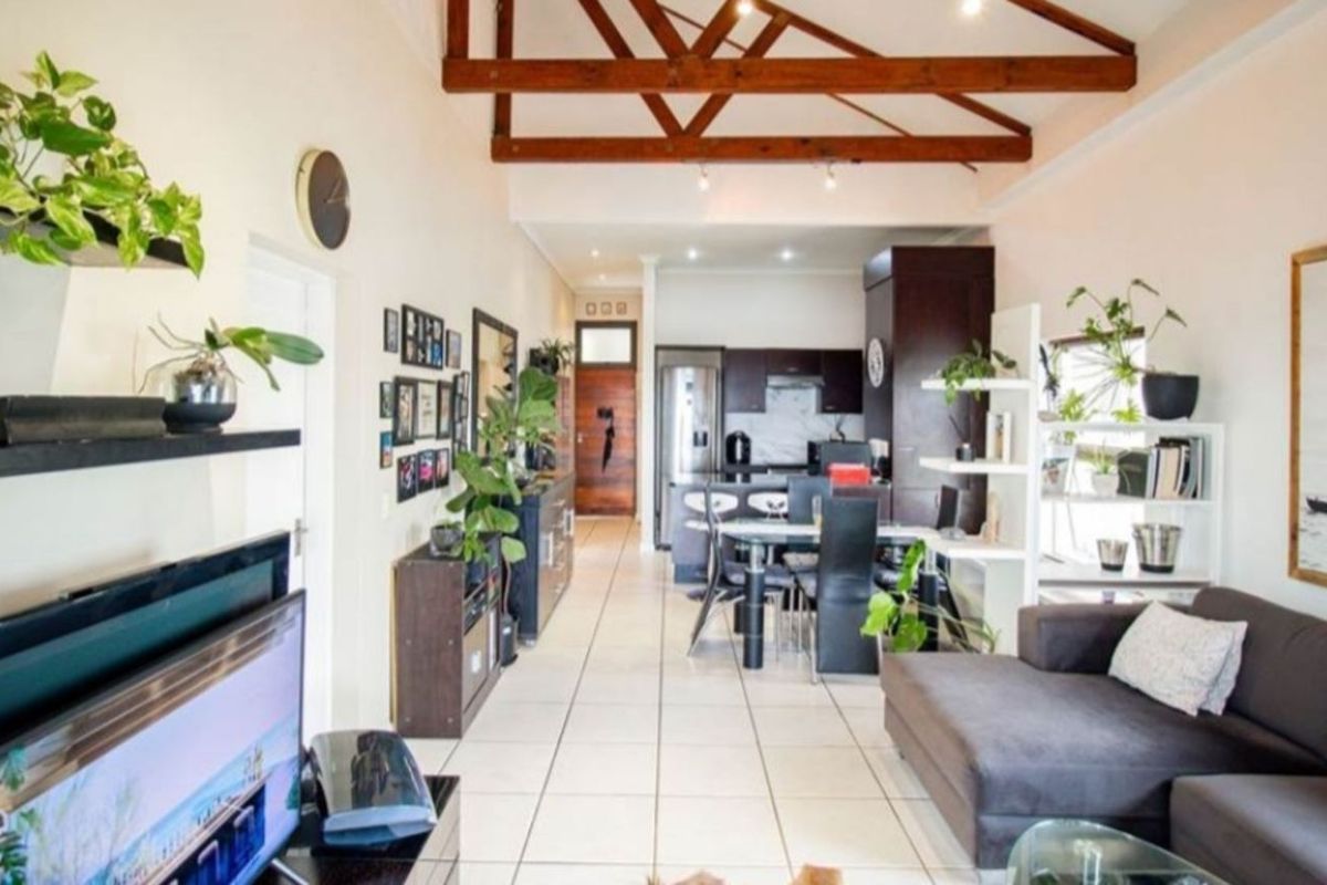 Apartment For Sale in Bryanston - Photo 3