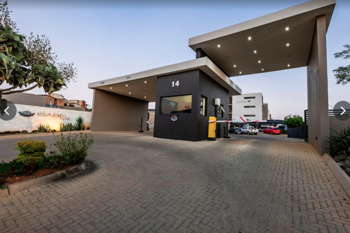 House For Sale in North Riding - Photo 2