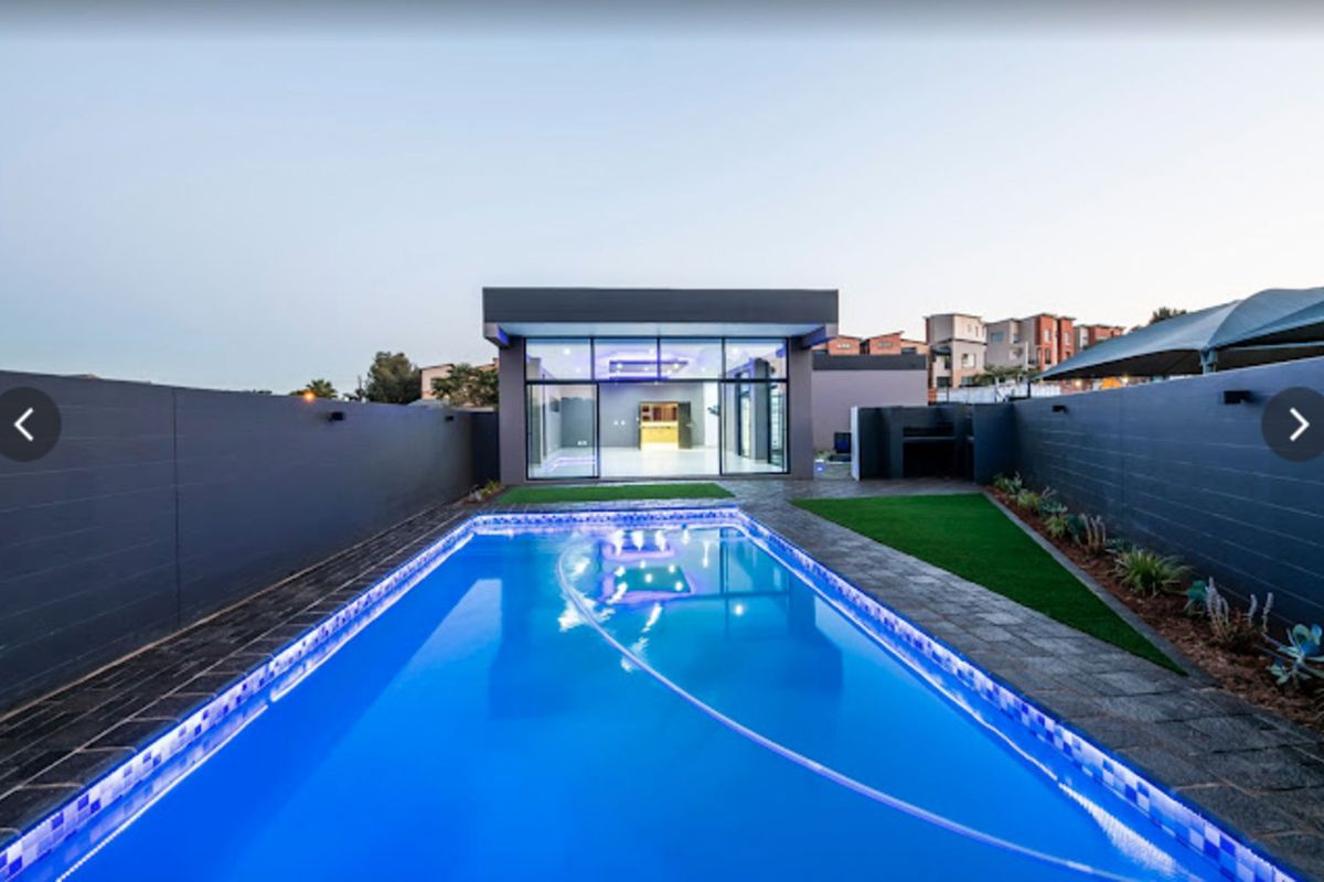 House For Sale in North Riding - Photo 3