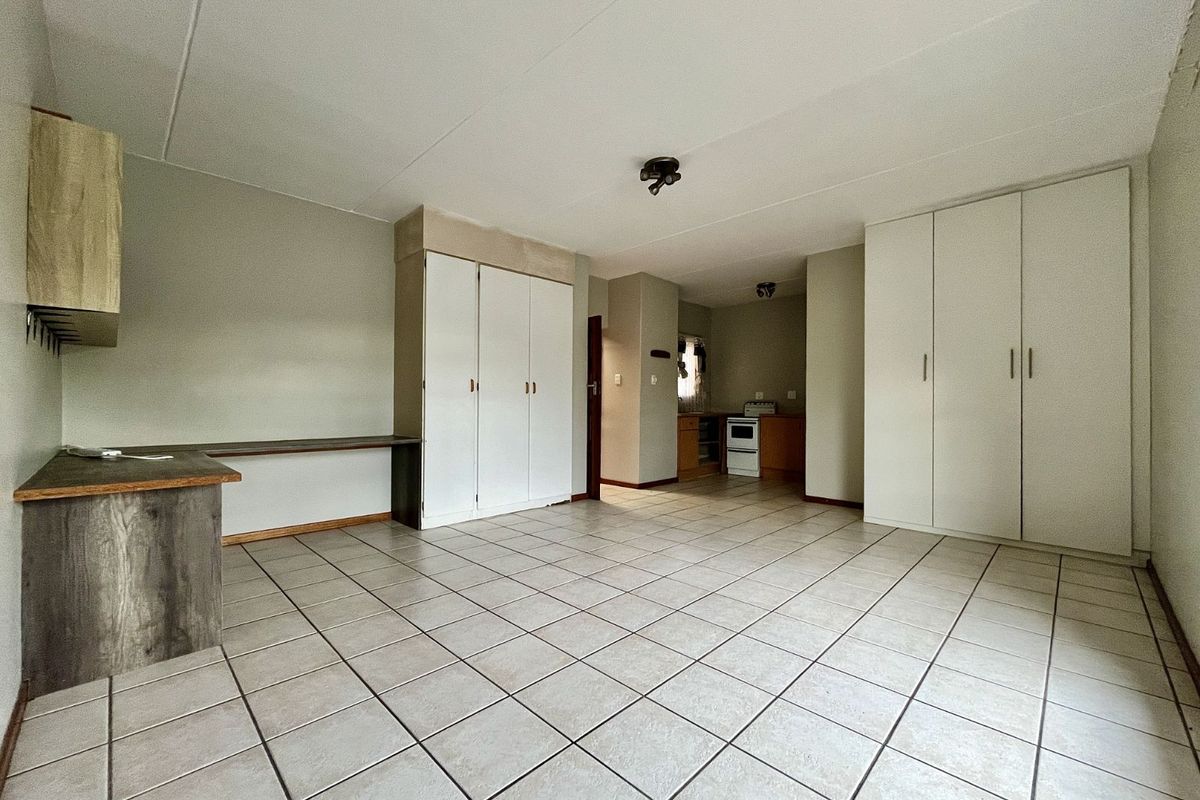 Apartment For Sale in Hatfield - Photo 2