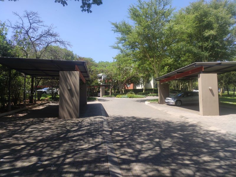 Apartment For Sale in North Riding - Photo 8